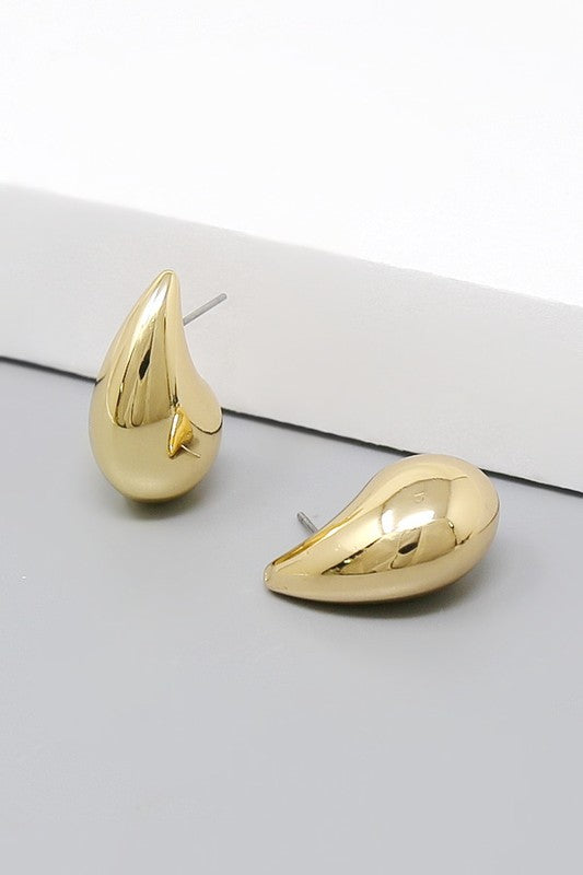 Shiny Teardrop Stud Earring
