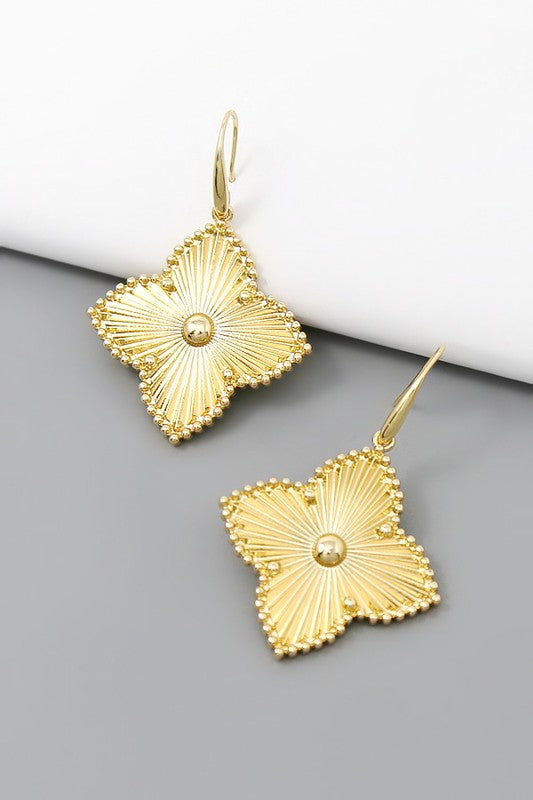 Clover Textured Metal Fishhook Earring-Gold