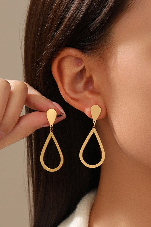 Shiny Gold Post Teardrop Earring