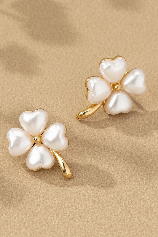 Pearl Heart Clover Stud Earring