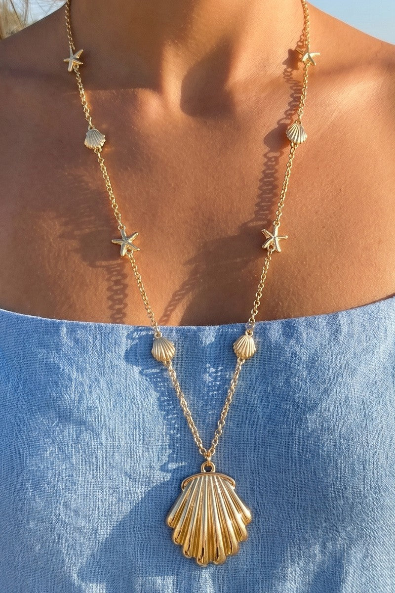 Shell & Starfish Stationary Chain w/Shell Pendant