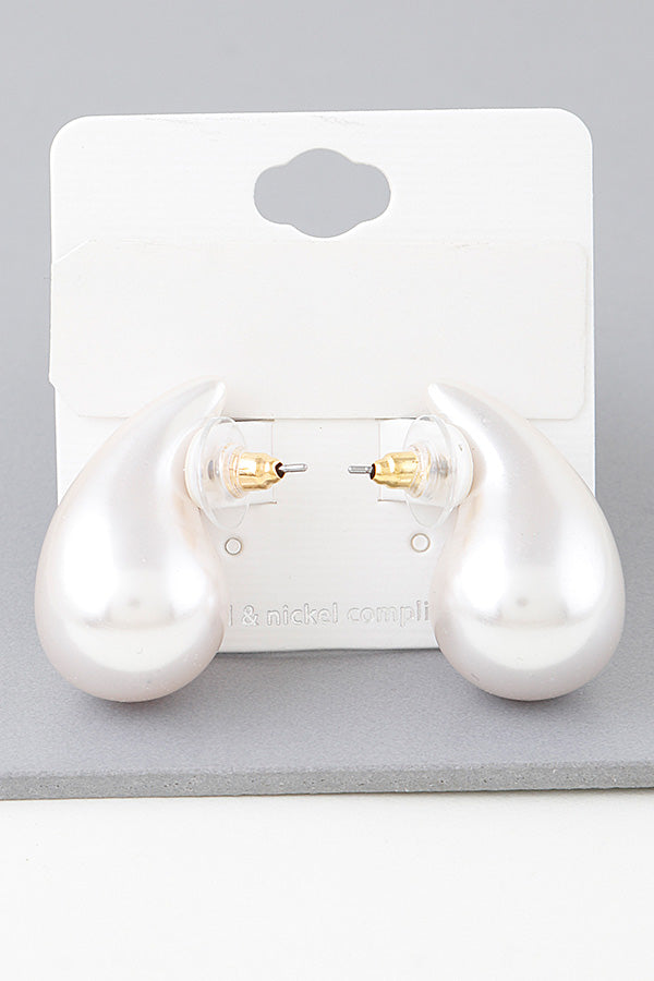 Shiny Pearl Teardrop Stud Earring
