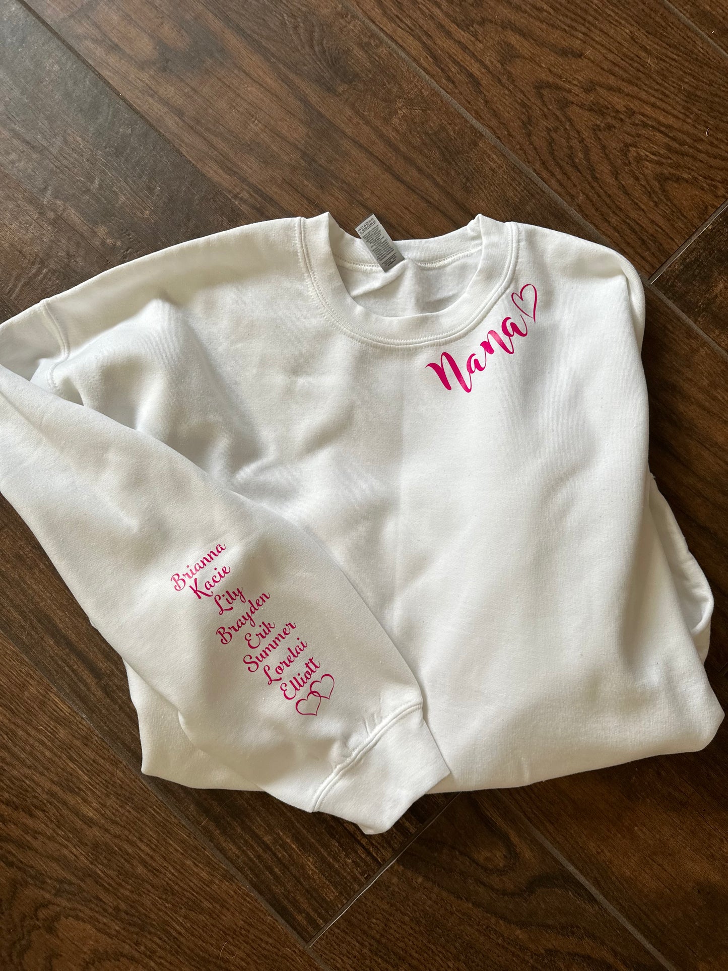 Neck Sweatshirt with Names