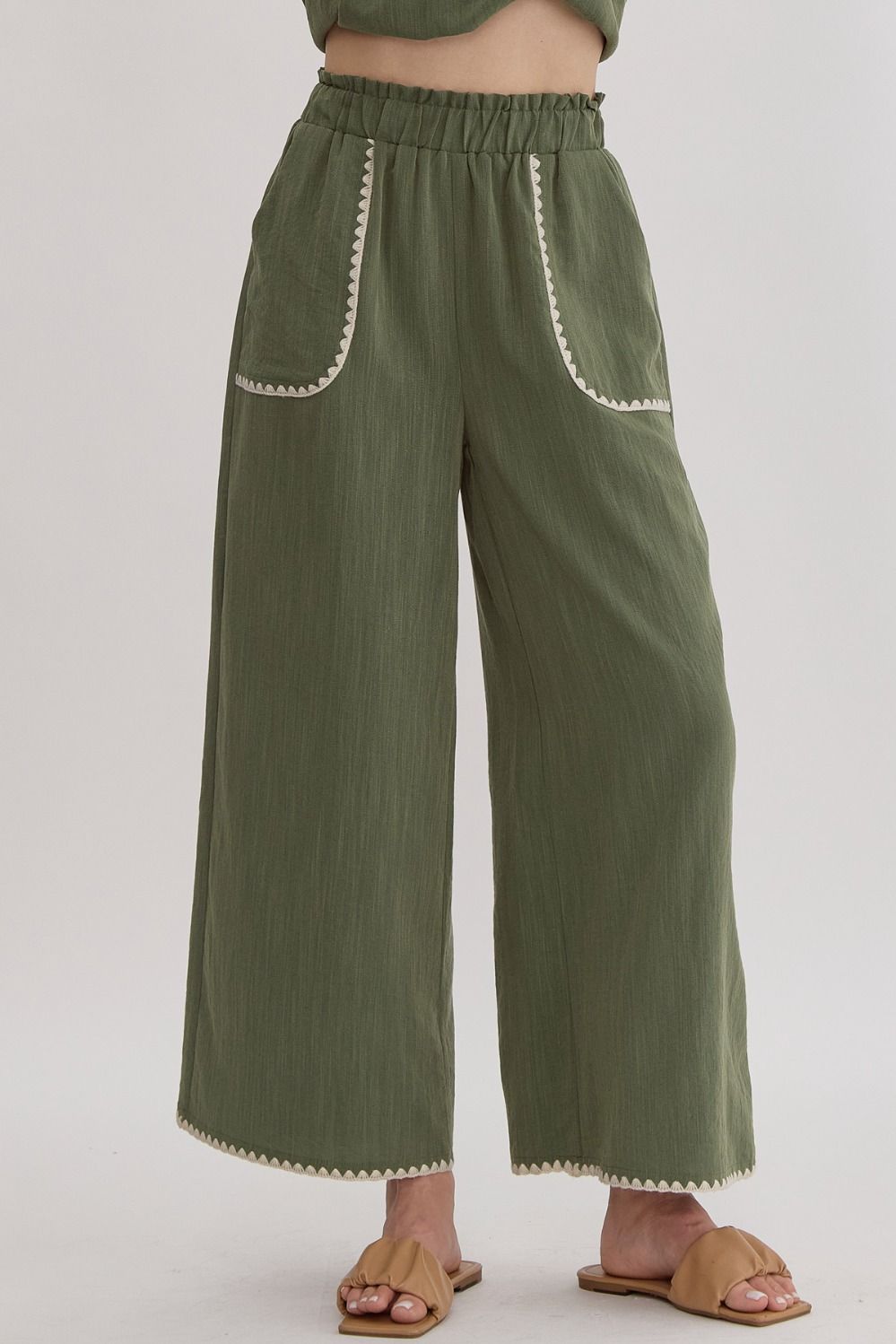 Wide Leg Embroidered Pocket Detail Pant - Olive