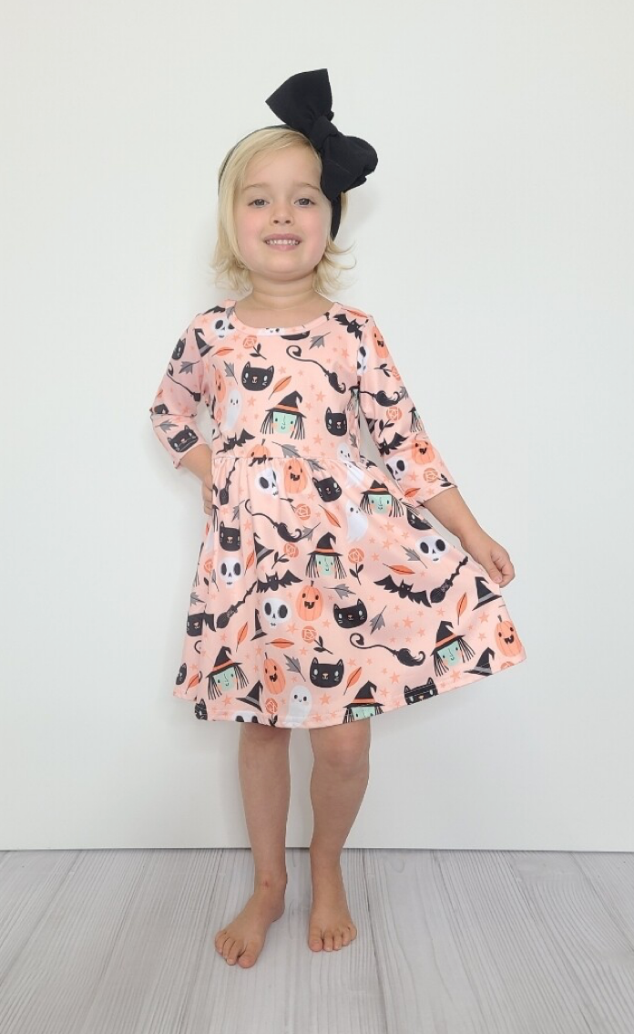 Witchy Dress Riley Reigh / Mod Market Witchy Dress Riley Reigh / Mod Market