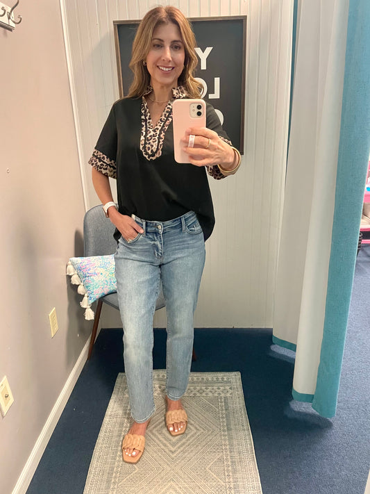Solid Split Placket Top w/Leopard Band Trim-Black