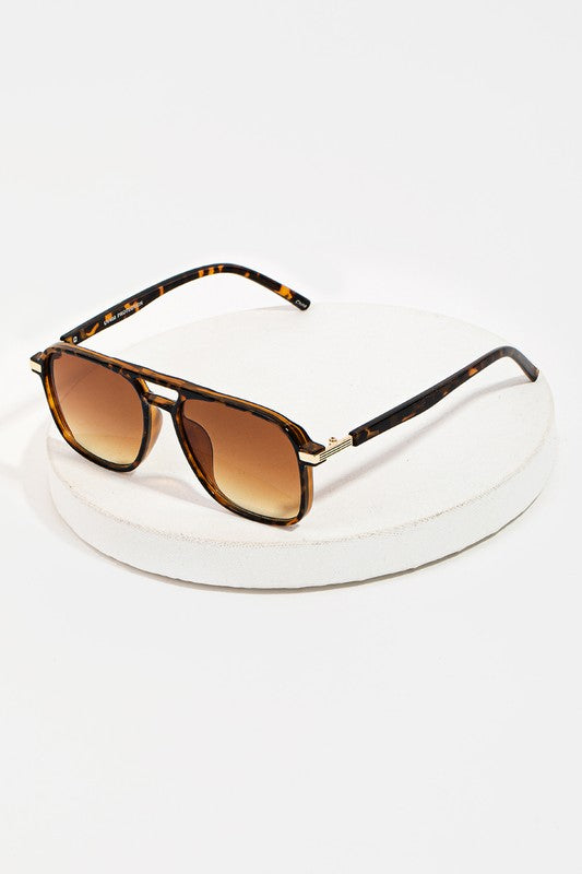 Straight Plastic Aviator Sunglasses