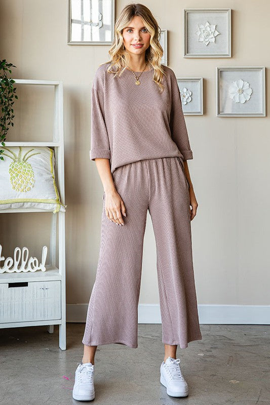 Ribbed Elastic Waist Wide Leg Pants