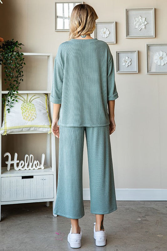 Ribbed Elastic Waist Wide Leg Pants