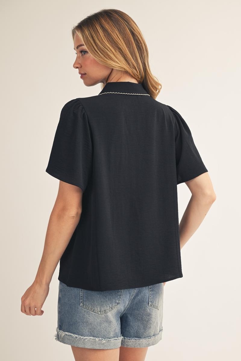 Solid V-Neck Collared Contrast Scallop Edge Top-Black