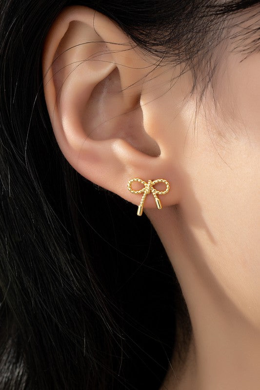 Gold Cable Tassel Bow Stud Earring