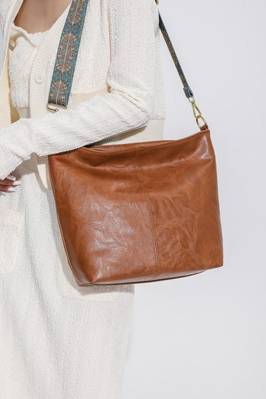 Crossbody Shoulder Bag w/Pattern Strap