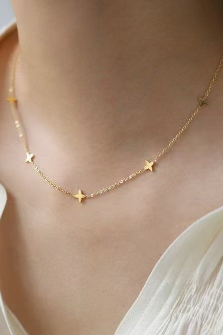 Pointed Mini Cross Stationary Necklace-Gold