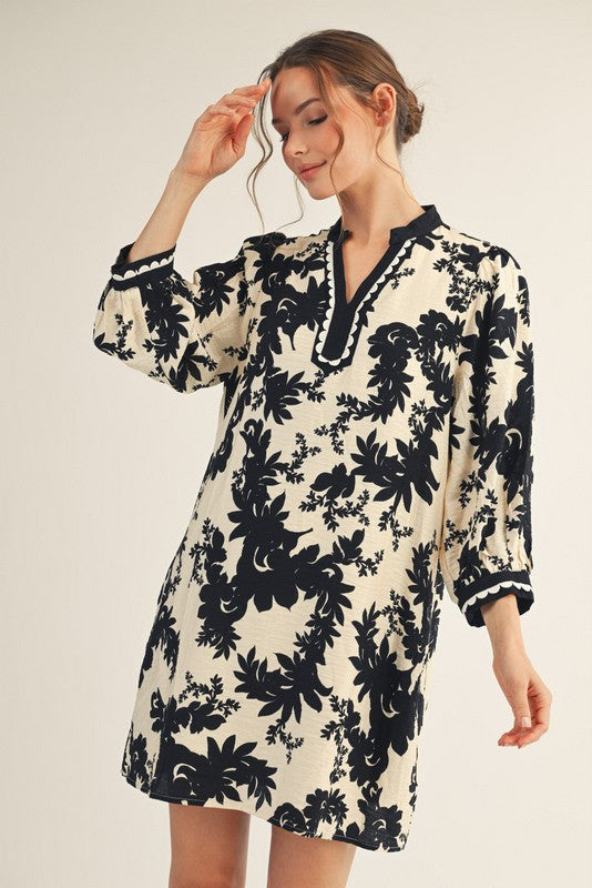 Floral 3/4 Sleeve Scallop Trimmed Dress