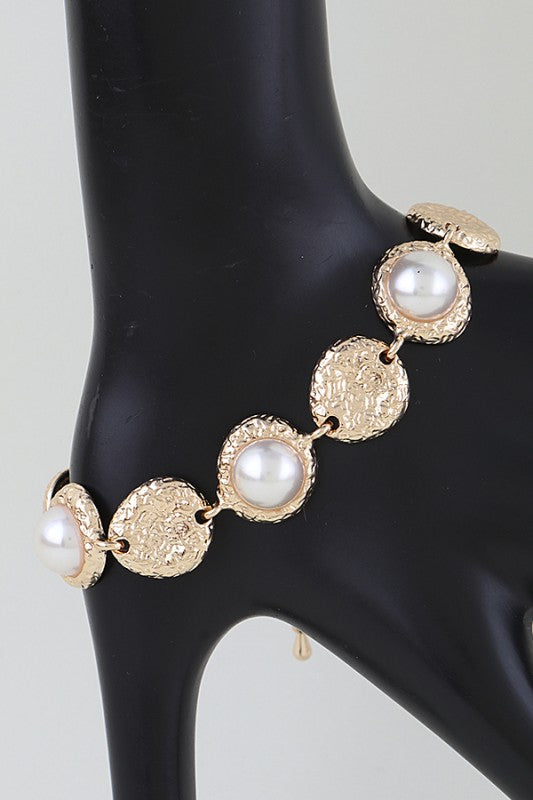Hammered Pearl Disc Bracelet