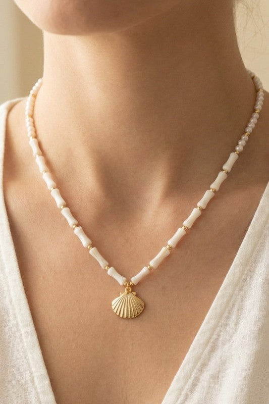 Tube Bead & Pearl Gold Seashell Necklace-Wht