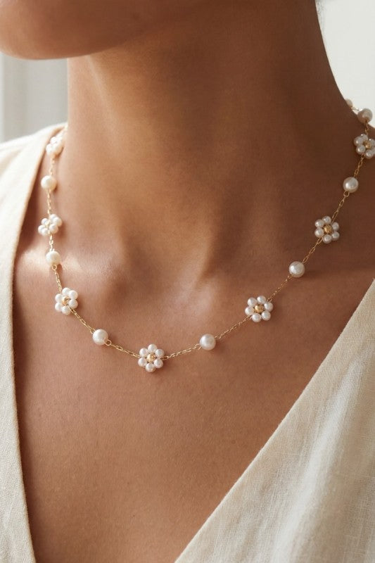 Pearl Flower Stationary Necklace