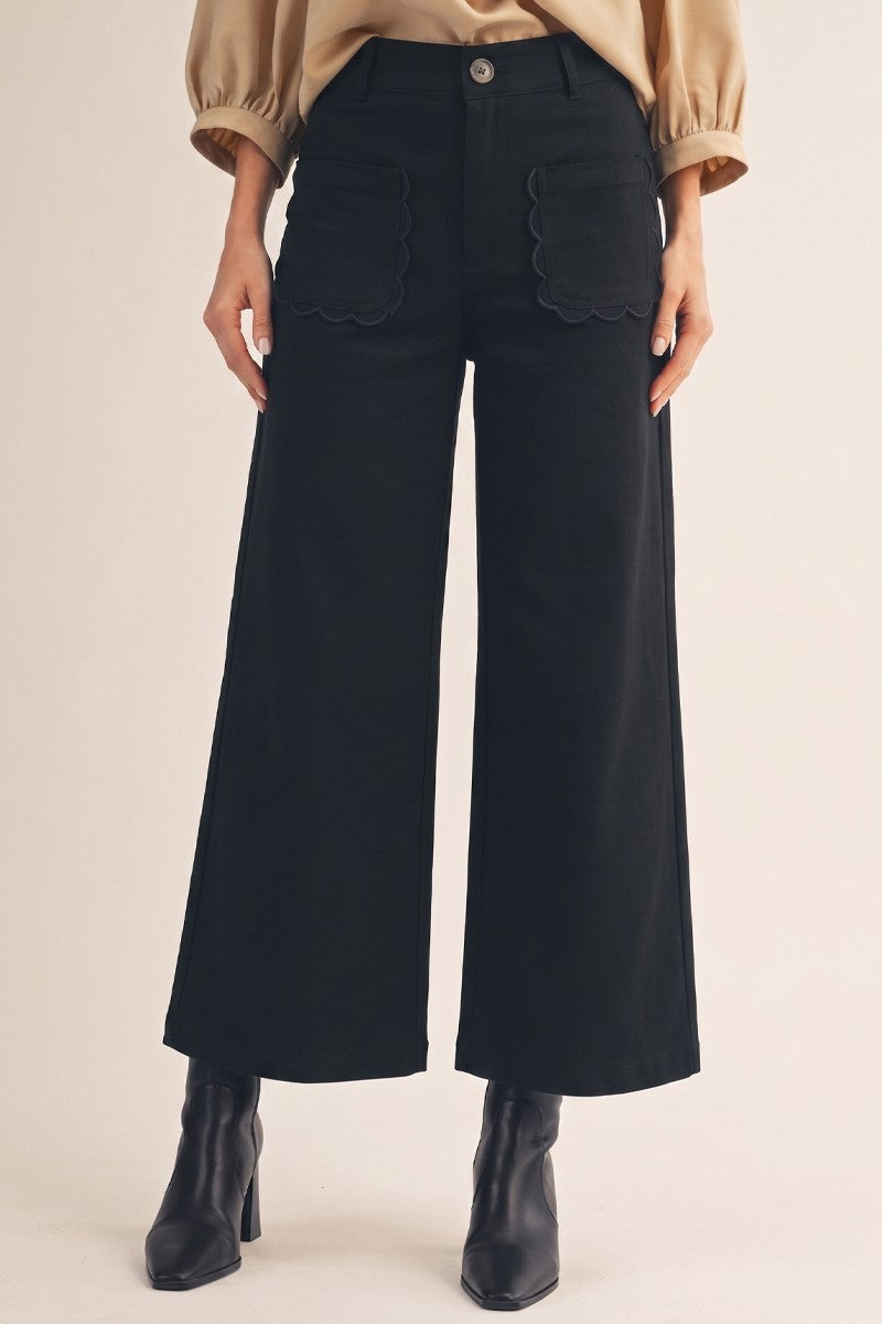 Scallop Patch Pocket Wide Leg Pant