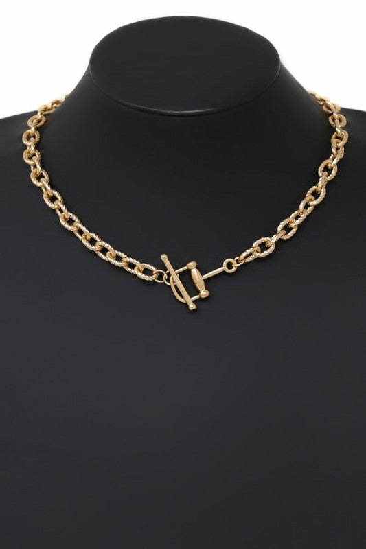 Horse Bit Toggle Clasp Chain Necklace-Gold