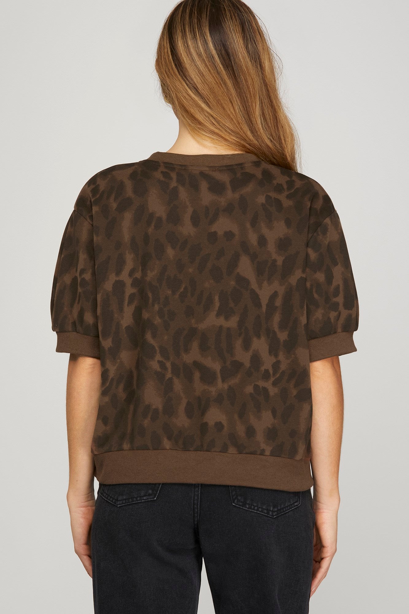 Leopard Round Neck Short Sleeve Knit Top-Brown