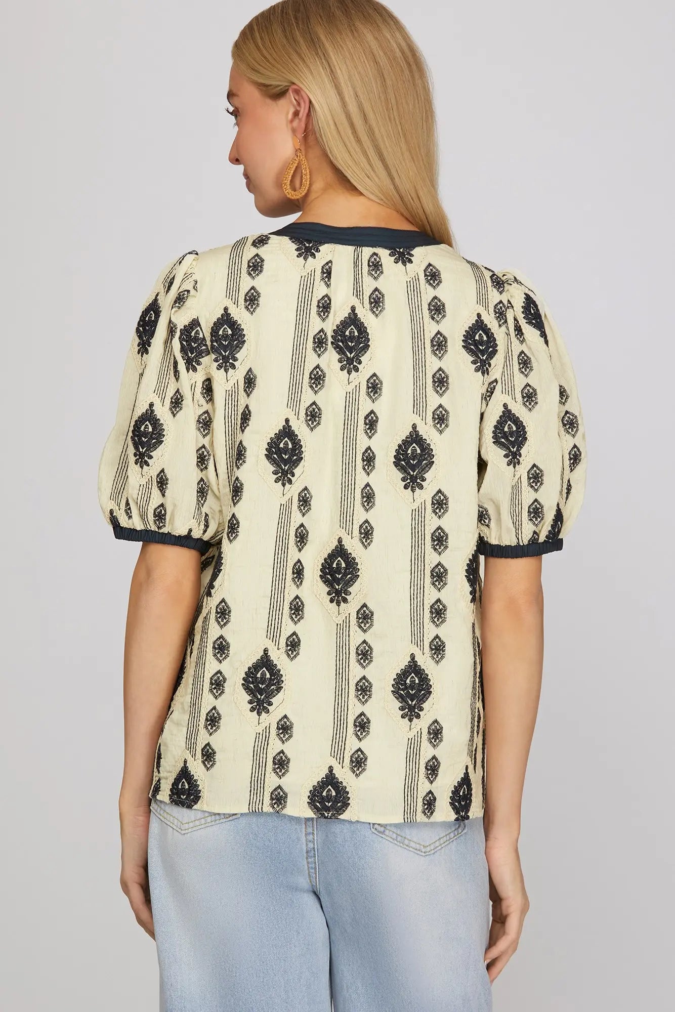 Vertical Embroidered Diamond Puff Sleeve Top-Navy