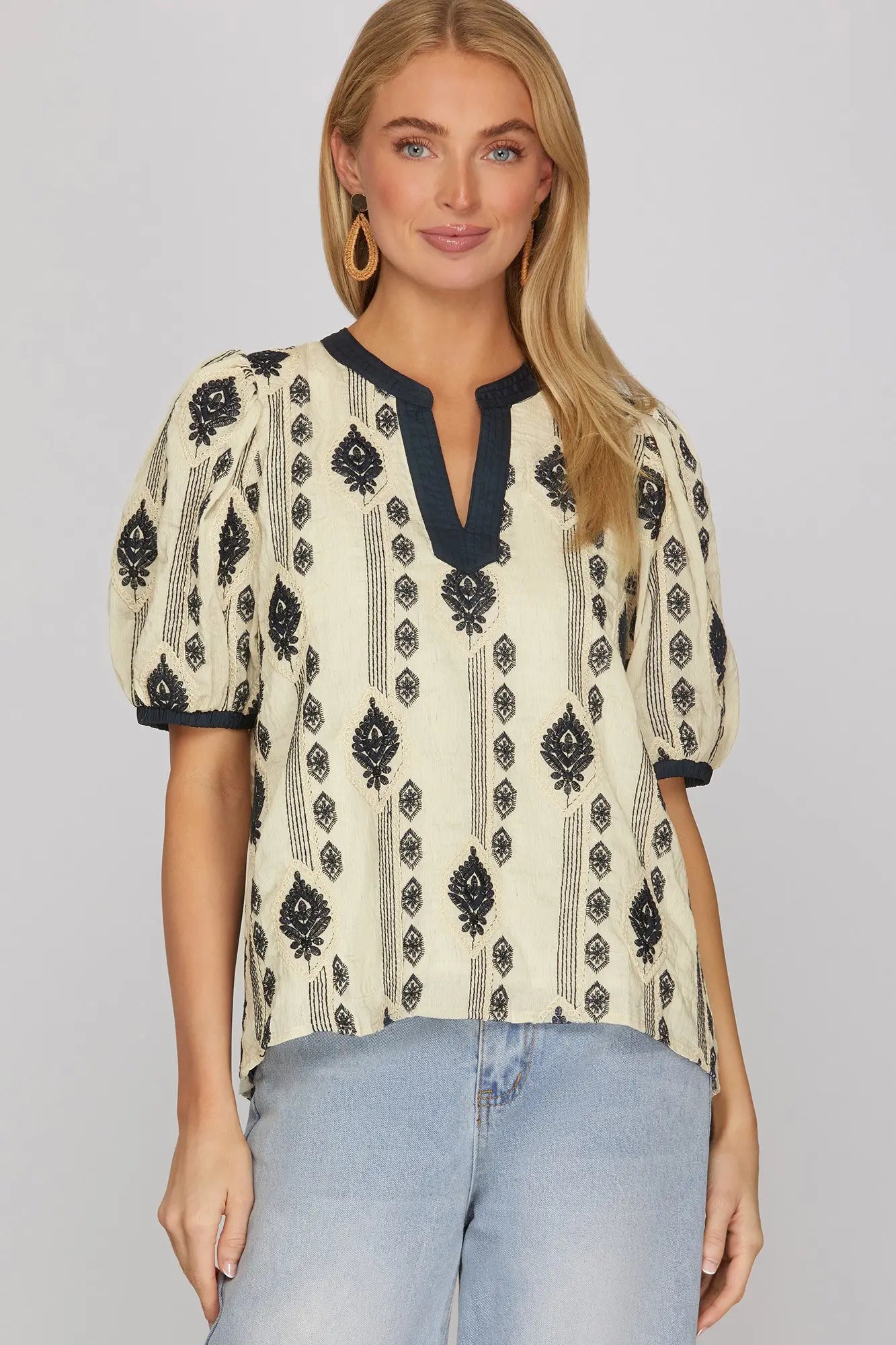 Vertical Embroidered Diamond Puff Sleeve Top-Navy