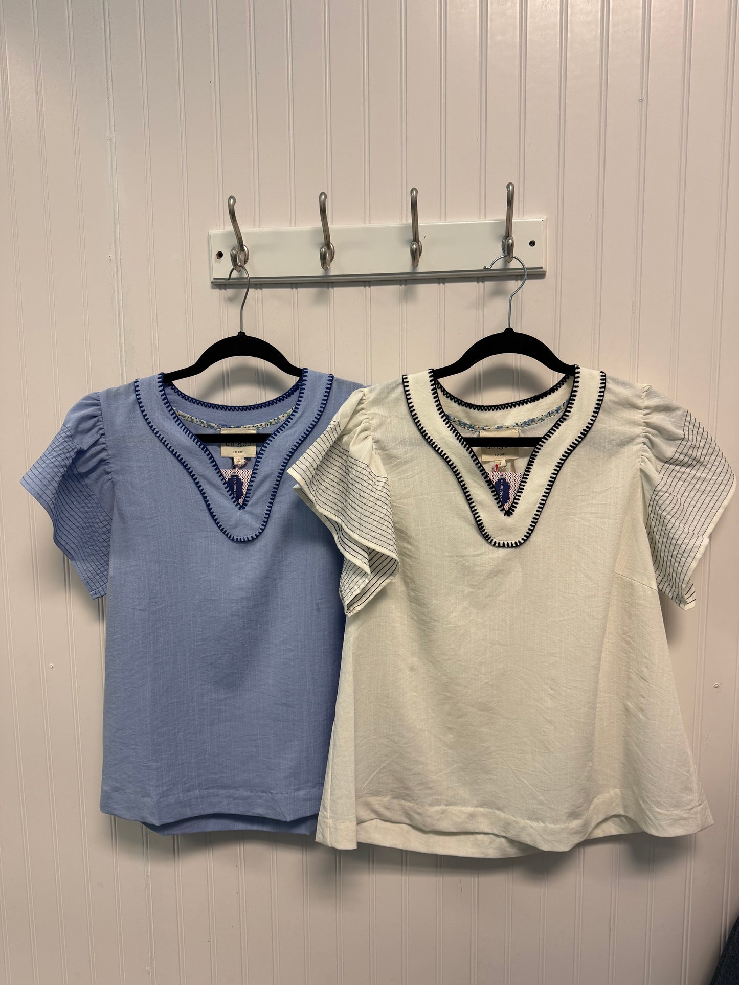 Contrast Stitch Flutter Sleeve V-Neck Top