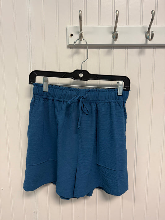 Solid Elastic Waist Patch Pocket Shorts