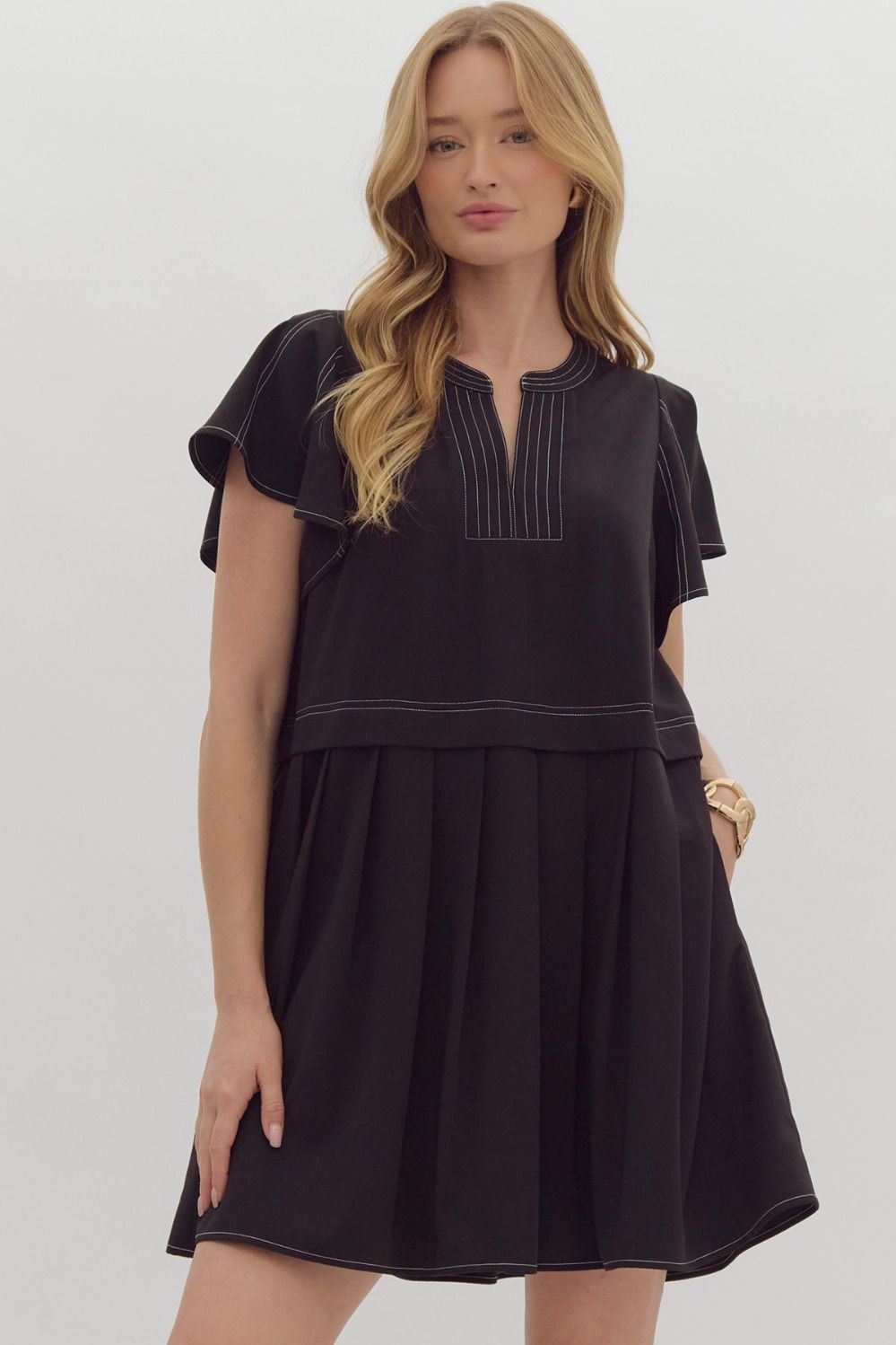 Solid Flutter Sleeve Pleated Hem Dress - Black