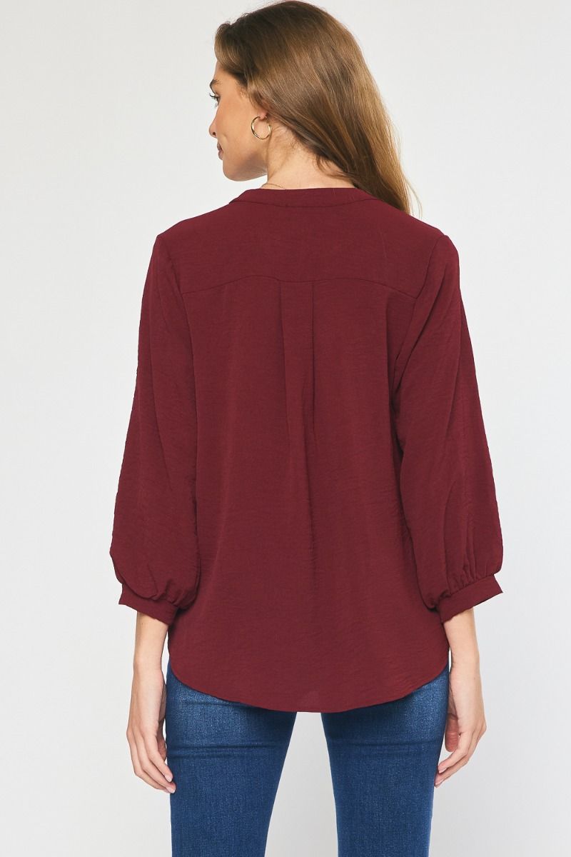 Solid V-Neck 3/4 Sleeve Pleat Back Top