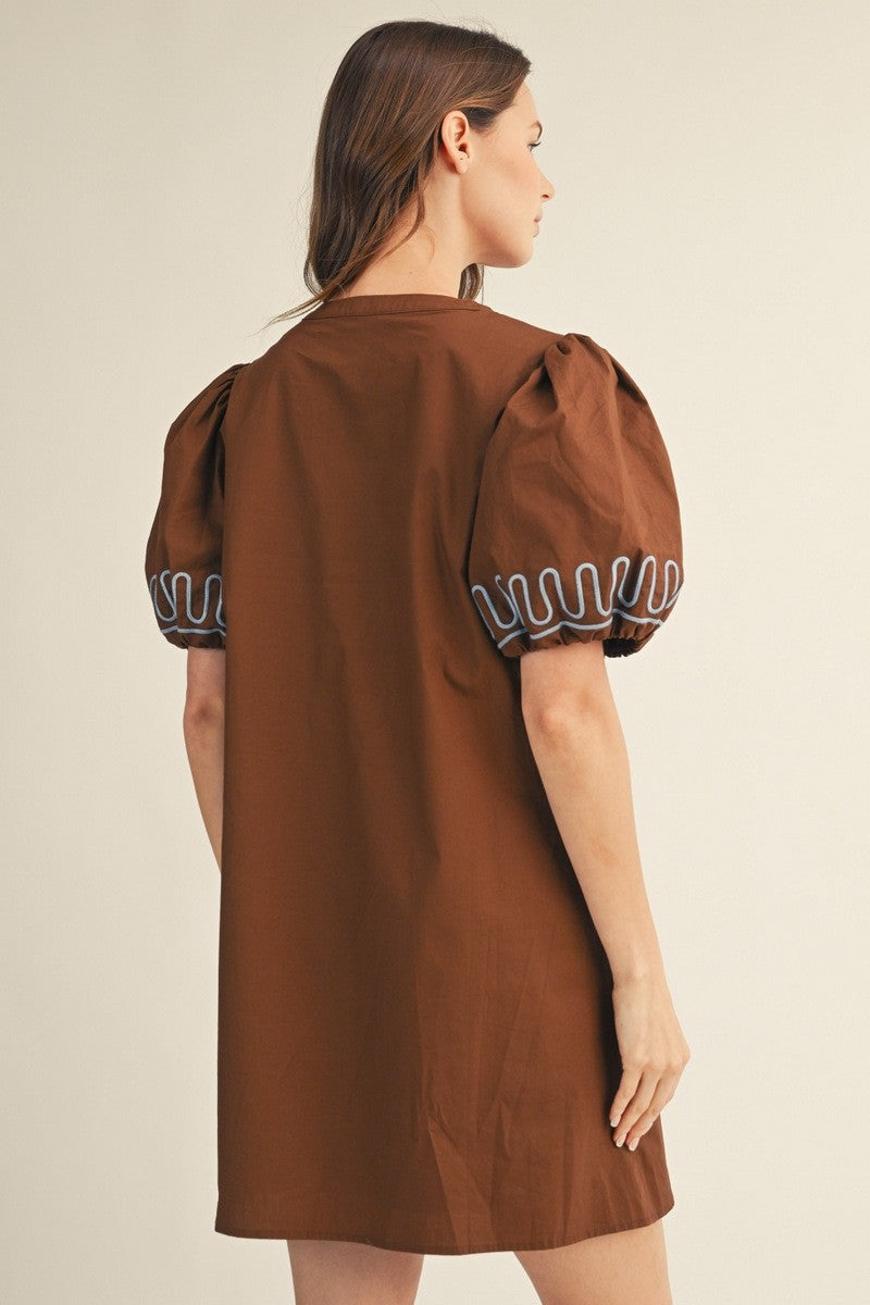 Wavy Border Print Puff Sleeve V-Neck Dress-Brown