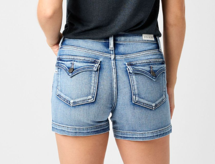 Mid Rise Heavy Contrast Faux Flap Pocket Shorts - Medium