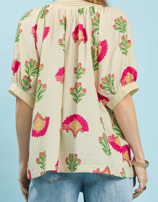 Fan Flower Contrast Stitch V-Neck Top