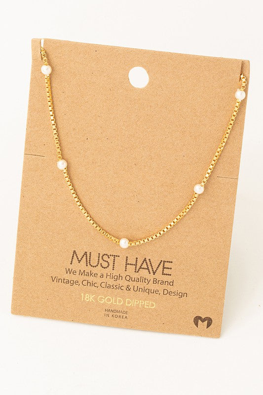 Box Chain Stationary Pearl Must Have Necklace